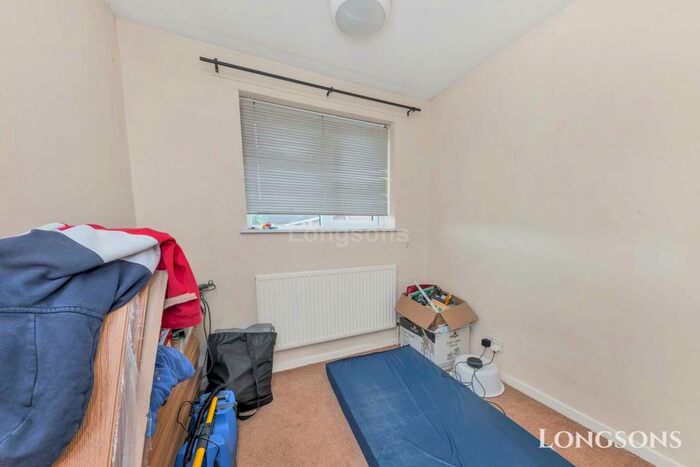 3 Bedroom Terraced House For Sale In Changi Road, Watton, IP25