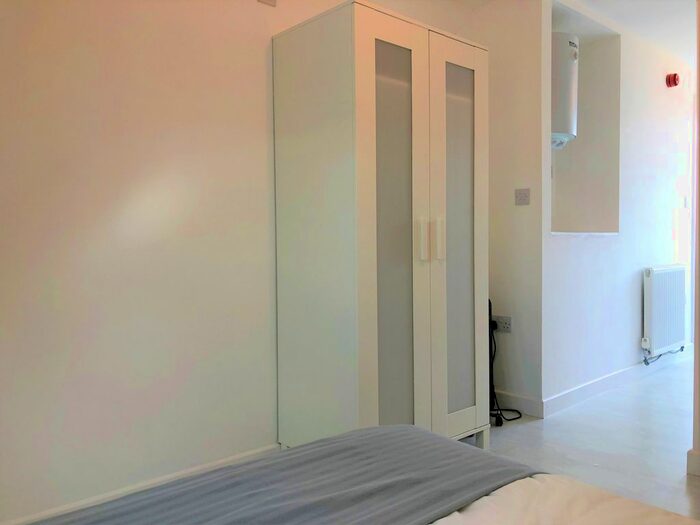 1 Bedroom Semi-Detached House To Rent In Prior Deram Walk, Coventry, West Midlands, CV4