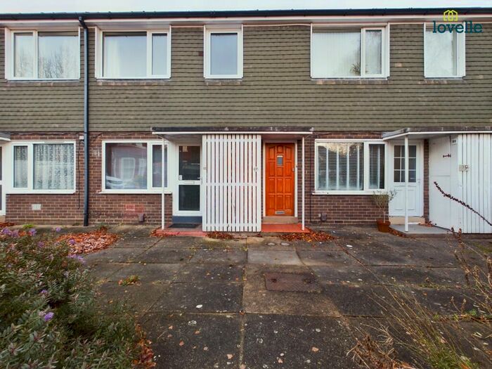 2 Bedroom Flat To Rent In Stonefield Avenue, Lincoln, LN2