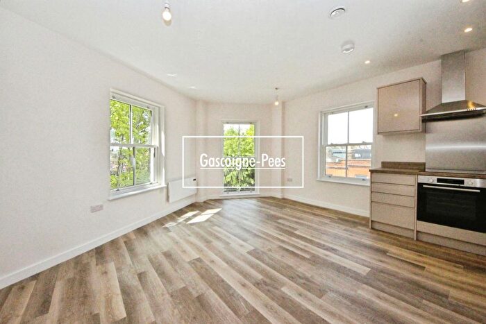 1 Bedroom Flat To Rent In London Road, Kingston Upon Thames, KT2