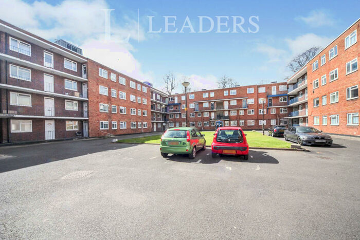 1 Bedroom Property To Rent In Viceroy Court, Dunstable, LU6