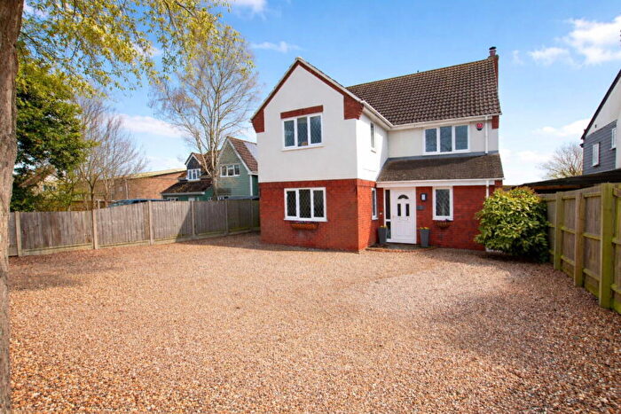 4 Bedroom Detached House For Sale In Clacton Road, St Osyth, CO16