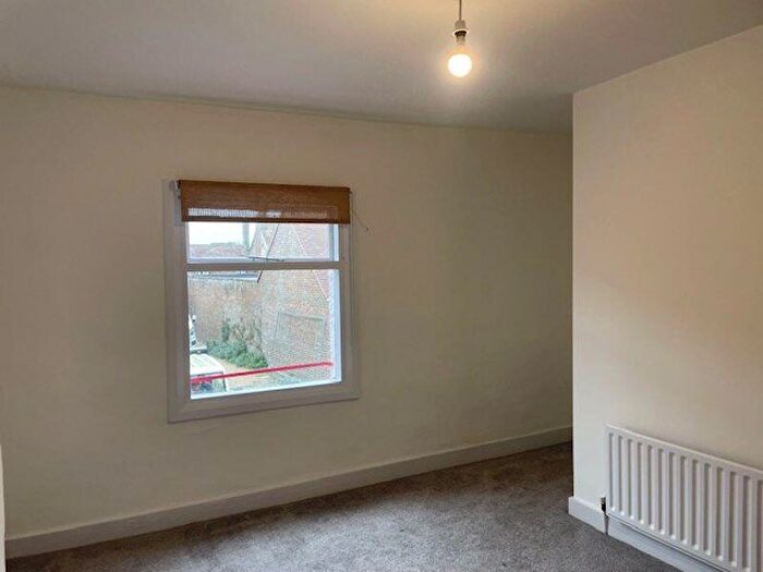 2 Bedroom Cottage To Rent In Charlton Street, Steyning, BN44