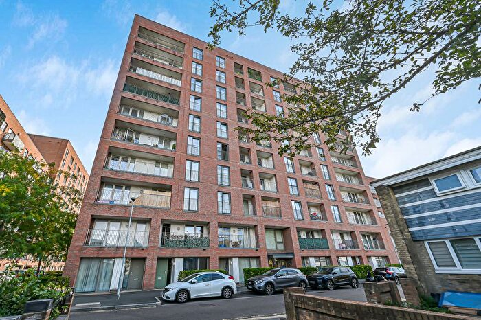 2 Bedroom Flat For Sale In Katie Court, Edwin Street, London, E16