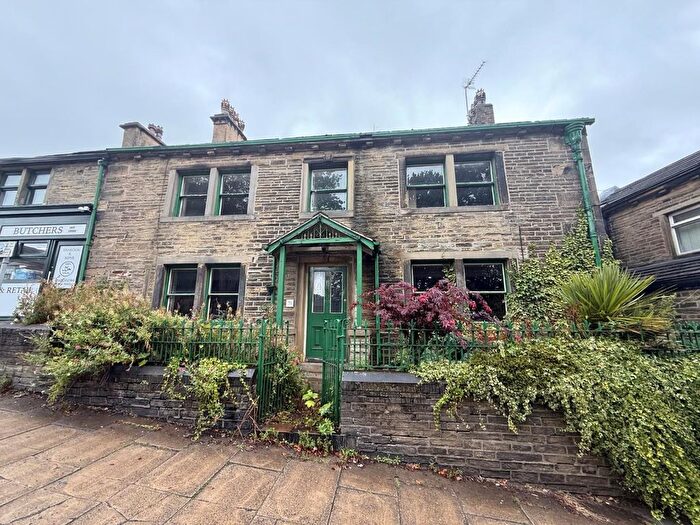 4 Bedroom Terraced House For Sale In Highgate, Bradford, BD9