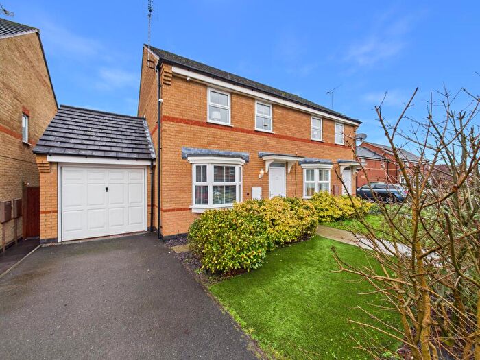 3 Bedroom Semi Detached House For Sale In Avonmouth Drive, Alvaston, DE24