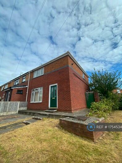 2 Bedroom Semi-Detached House To Rent In Dale Acre Drive, Bootle, L30