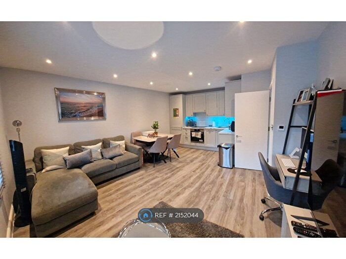 1 Bedroom Flat To Rent In Randolph Avenue, London, W9