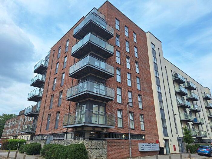 2 Bedroom Apartment To Rent In St Andrews House Campus Avenue Dagenham Essex, RM8