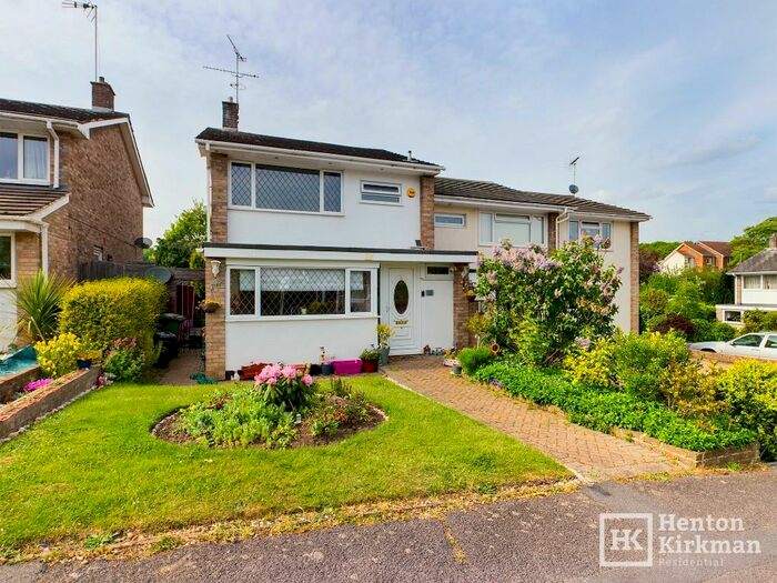 3 Bedroom Semi-Detached House To Rent In The Chase, Billericay, Essex, CM11