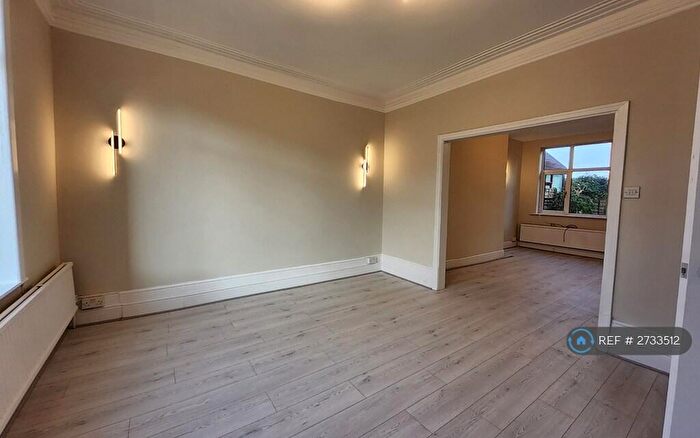 3 Bedroom Semi Detached House To Rent In Droughts Lane, Prestwich, Manchester, M25