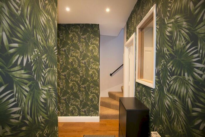 3 Bedroom End Of Terrace House To Rent In Ardingly Way, Surbiton, KT6