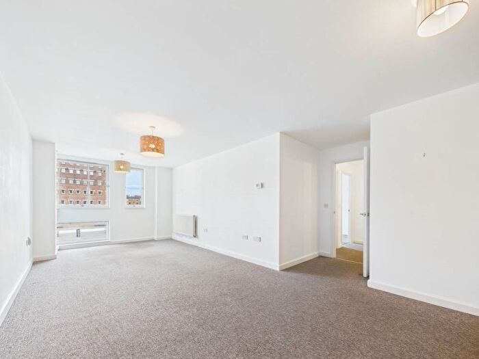 2 Bedroom Flat To Rent In The Barge Arm, The Docks, GL1