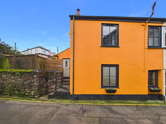 2 Bedroom Terraced House For Sale In Newport Street, Millbrook, PL10