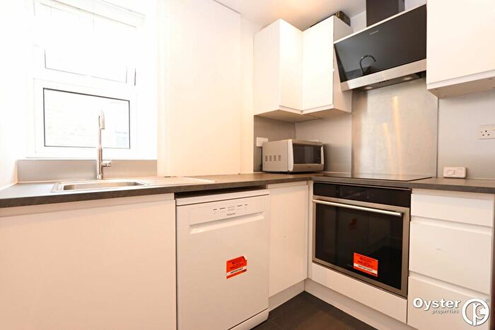 Studio To Rent In West Green Road, Turnpike Lane, N15