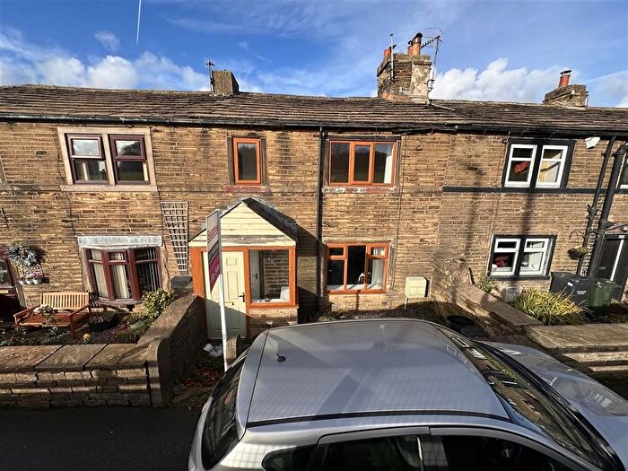 2 Bedroom Terraced House For Sale In Haworth Road, Allerton, Bradford, BD15