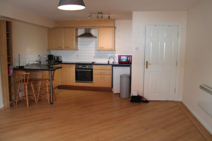 2 Bedroom Apartment To Rent In Chancellor Court, L8