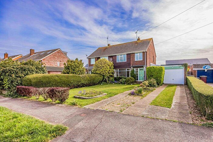3 Bedroom Semi Detached House For Sale In Furnston Grove, Southbourne, PO10