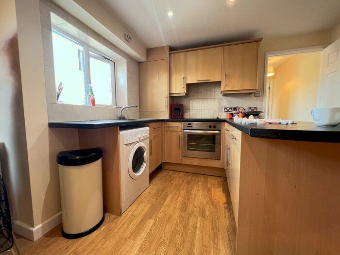 1 Bedroom Apartment To Rent In Bradstocks Way, Sutton Courtenay, Abingdon, OX14