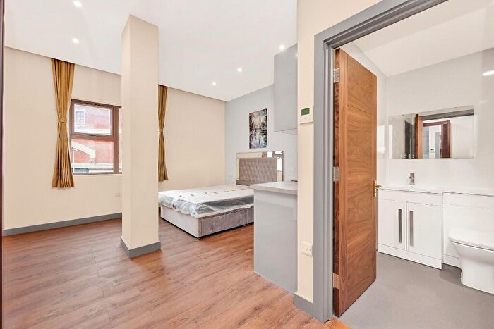 Studio To Rent In Godino Aparthotel, Ilford, IG1