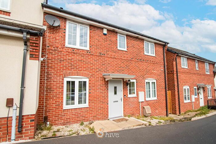 3 Bedroom Semi-Detached House For Sale In North Street, Hyde Park, Doncaster, DN4