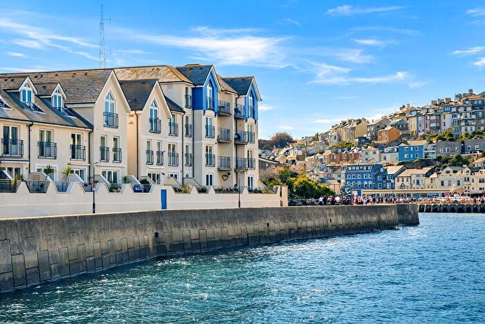 3 Bedroom Flat For Sale In Moorings Reach, Brixham, TQ5