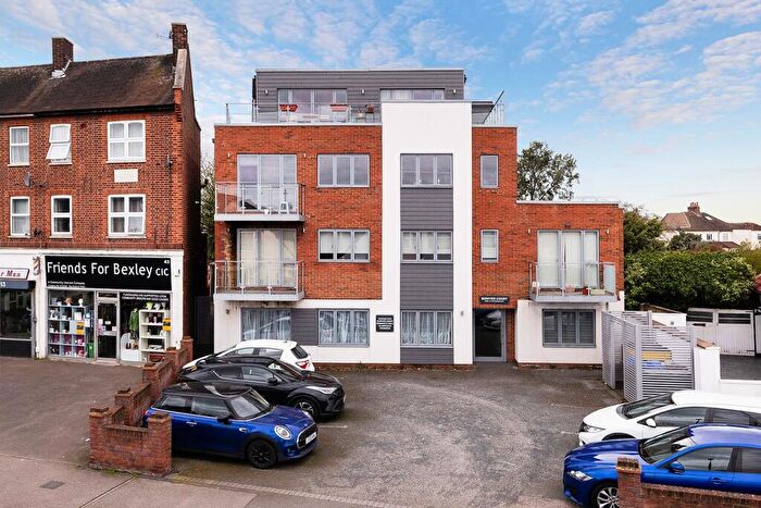 2 Bedroom Apartment For Sale In Pickford Lane, Bexleyheath, DA7