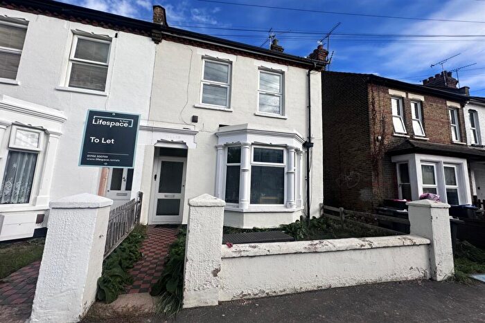 1 Bedroom Flat To Rent In Southend, SS2