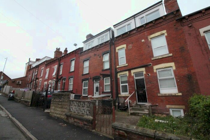 4 Bedroom Terraced House To Rent In Bayswater Crescent, Leeds, West Yorkshire, LS8