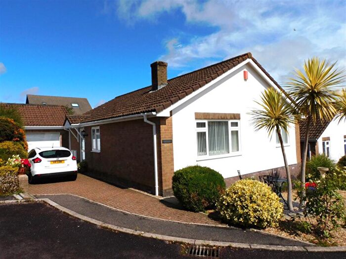 2 Bedroom Detached Bungalow For Sale In Rowan Drive, Seaton, EX12