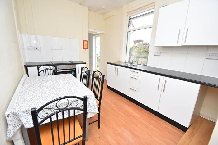 3 Bedroom House To Rent In Moy Road, Roath, Cardiff, CF24