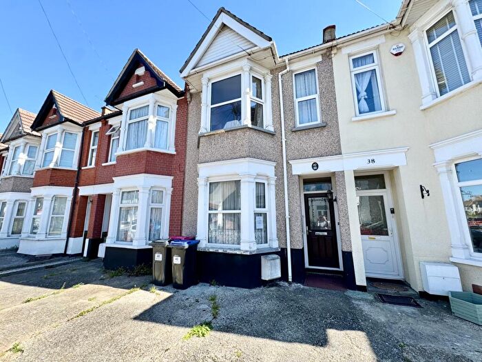 2 Bedroom Terraced House For Sale In The Grove, Southend-on-Sea, Essex, SS2