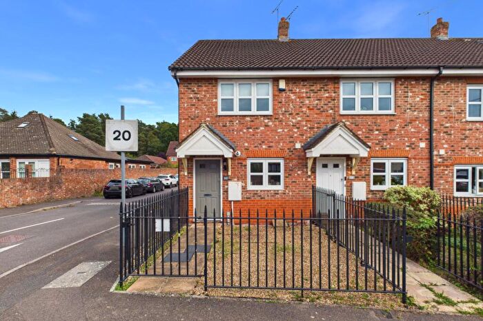 2 Bedroom End Of Terrace House For Sale In College Road, College Town, Sandhurst, Berkshire, GU47