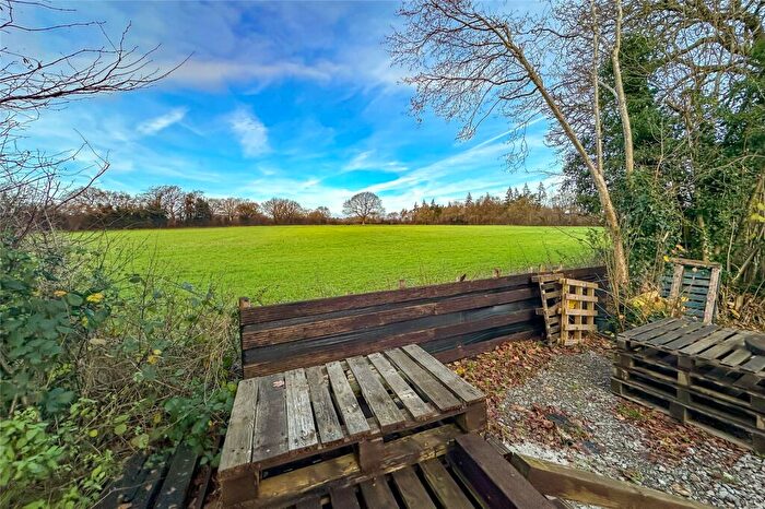 4 Bedroom Detached House For Sale In Oakway, Studham, LU6