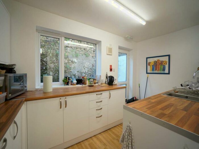 5 Bedroom House To Rent In Mountain View, Bangor, Gwynedd, LL57