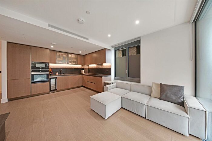 3 Bedroom Flat To Rent In Bowden House, Palmer Road, London, SW11