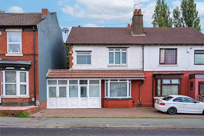 3 Bedroom Semi Detached House For Sale In Victoria Road, Fallings Park, Wolverhampton, West Midlands, WV10