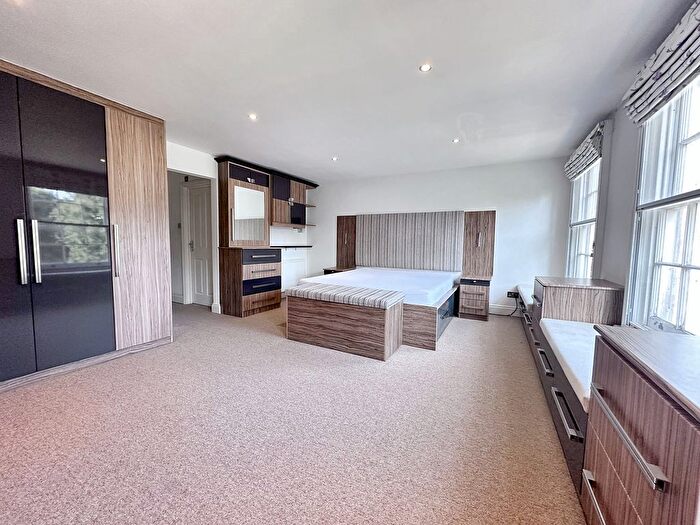 4 Bedroom Town House To Rent In Moorcroft Harlington Road, Uxbridge, Greater London, UB8