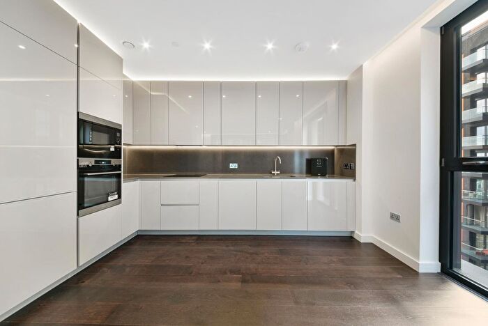 2 Bedroom Flat To Rent In Madeira Tower, The Residence, Nine Elms, London, SW11