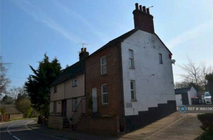 2 Bedroom End Of Terrace House To Rent In Spiral Cottage, Toddington, Dunstable, LU5