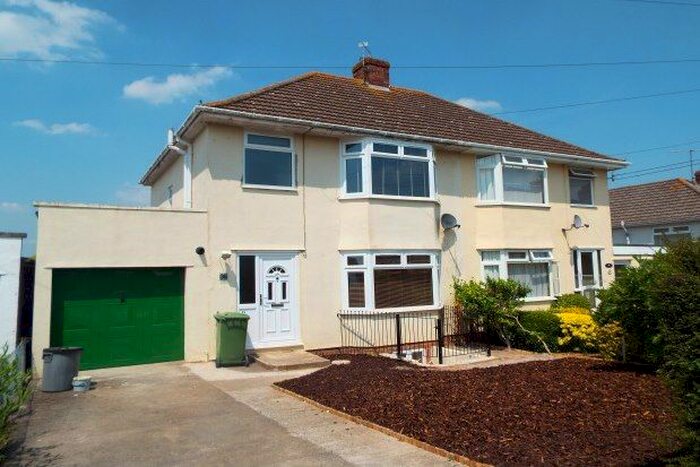 3 Bedroom Semi-Detached House To Rent In Stonehill, Street BA16