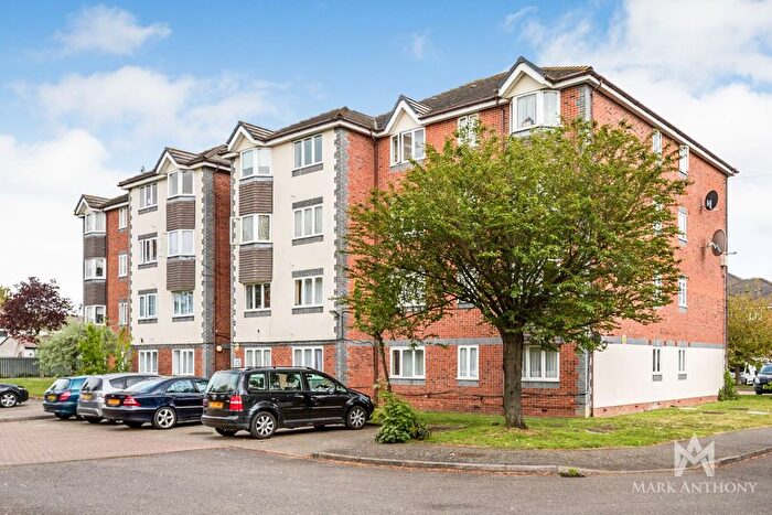 2 Bedroom Flat To Rent In Keats Close, Scotland Green Road, Ponders End, Enfield, EN3