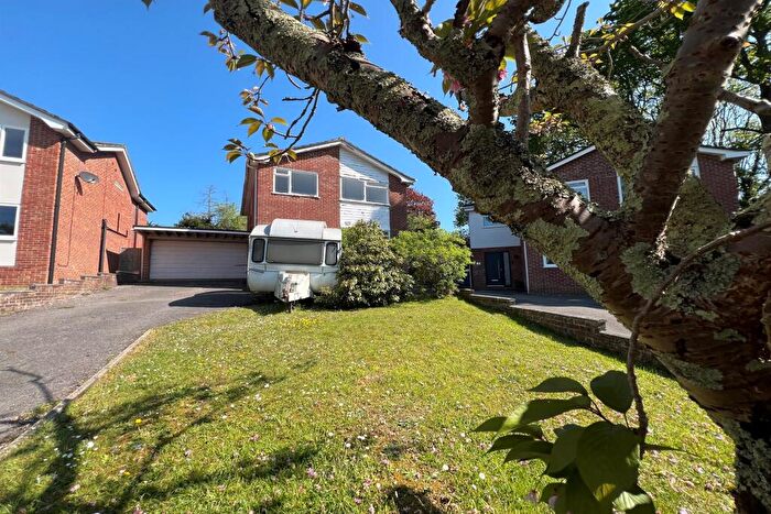 4 Bedroom Detached House For Sale In Chandlers Ford, SO53