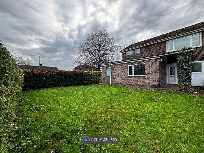 4 Bedroom Semi-Detached House To Rent In Knightthorpe Road, Loughborough, LE11