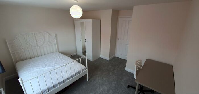 4 Bedroom Semi-Detached House To Rent In Brambling Avenue, Coventry, CV4