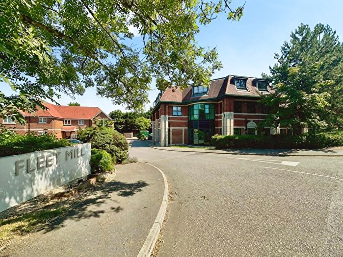 1 Bedroom Apartment For Sale In Minley Road, Fleet, Hampshire, GU51