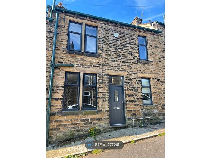 2 Bedroom Terraced House To Rent In Hill Street, Keighley, BD22