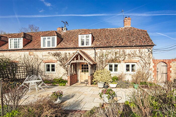 5 Bedroom Cottage For Sale In Barn Cottage, Wallingford, OX10
