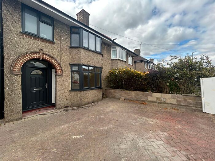 4 Bedroom Property To Rent In Dodgson Road, Oxford, OX4