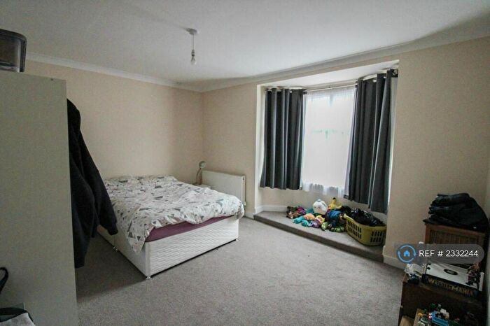 3 Bedroom End Of Terrace House To Rent In Walton Street, Leicester, LE3